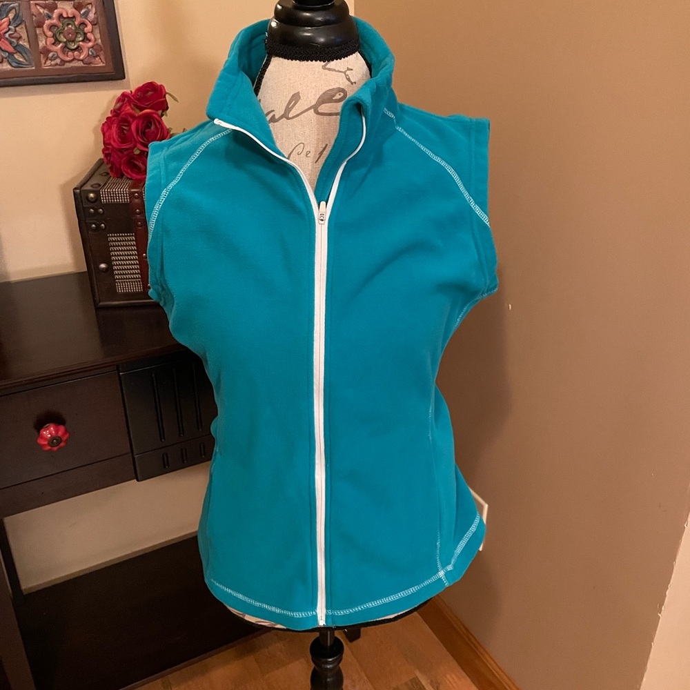 Everlast Vest - Picture 2 of 8
